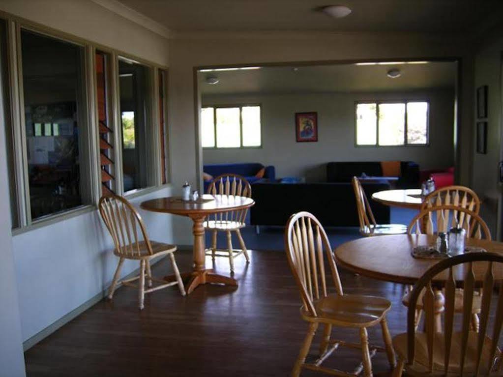Tiki Lodge Backpackers Taupo Exterior photo